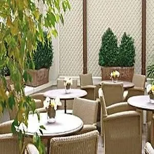 Best Western Premier Trocadero La Tour Paris 4*,